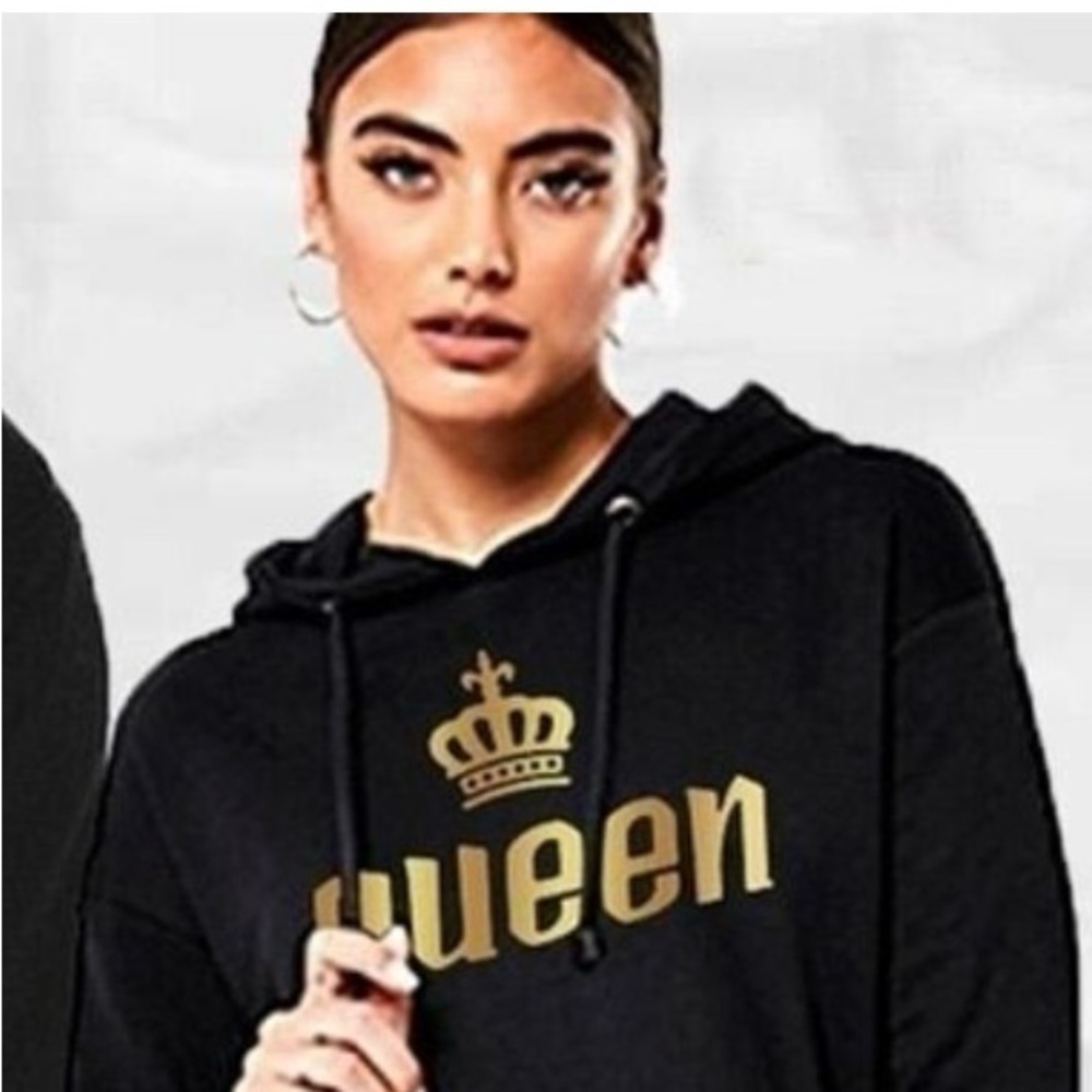 Queen Black sweatsuit with gold writing. Warm and comfy. 100% polyester.